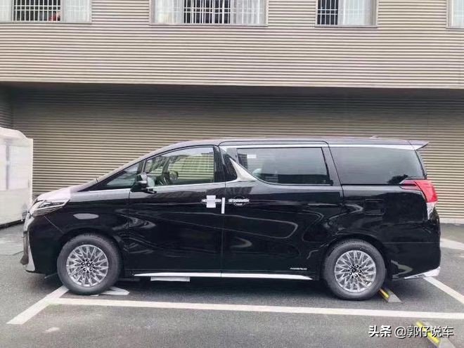 雷克萨斯lm300七座商务车视频,雷克萨斯商务车lm300试驾