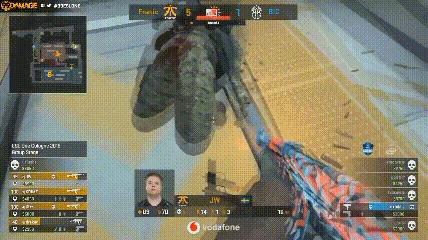 职业哥连跪,职业哥抬头杀