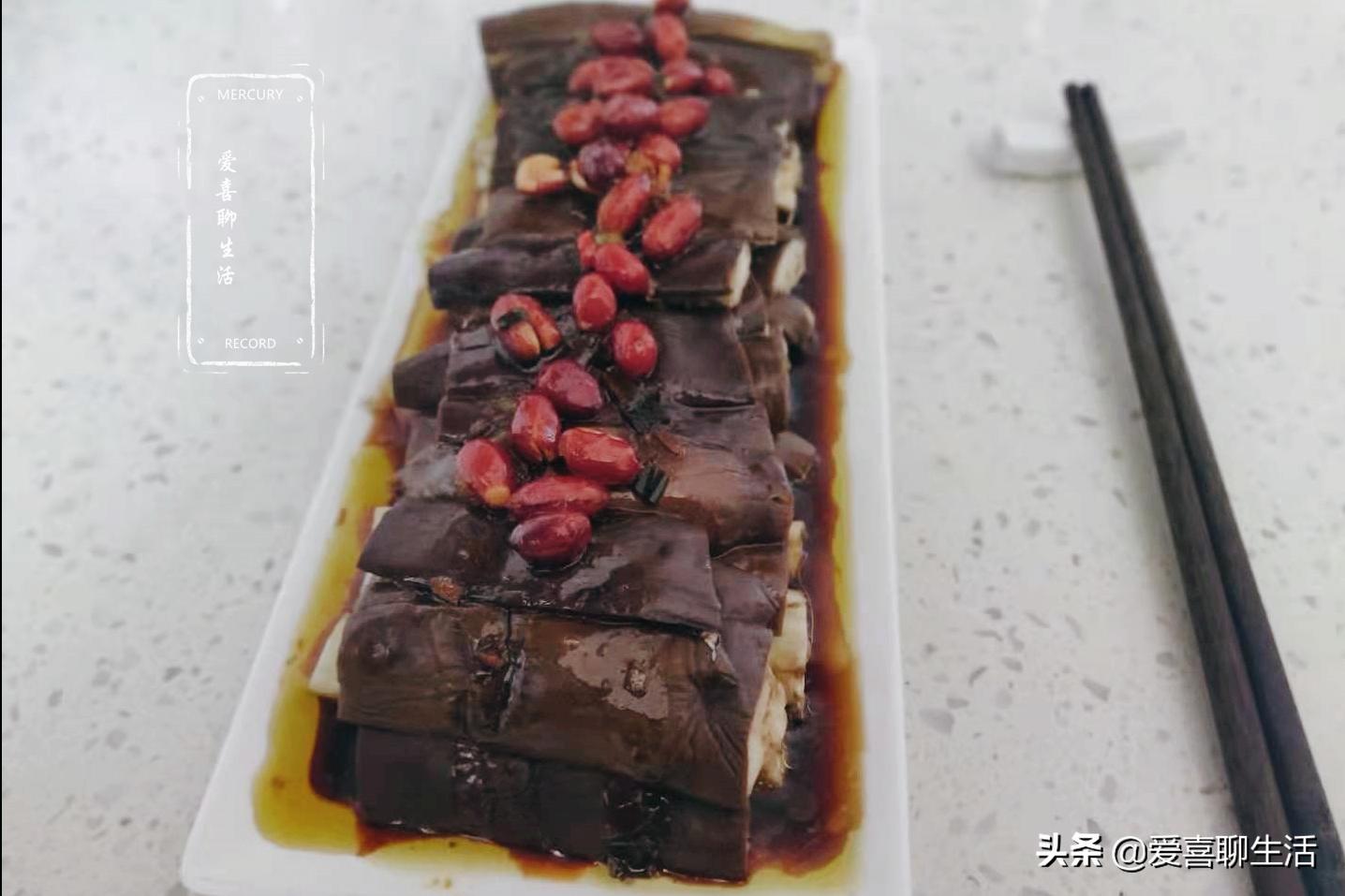 这两种食材一个脆爽一个软烂,一蒸一拌5分钟出锅,常吃对身体好