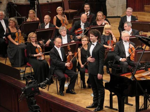 肖邦国际钢琴大赛多久没有第一名,肖邦钢琴国际比赛最震撼的一场