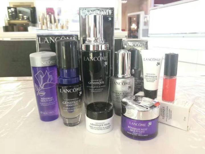 为什么很多人喜欢兰蔻和雅诗兰黛,为什么雅诗兰黛比兰蔻卖得好