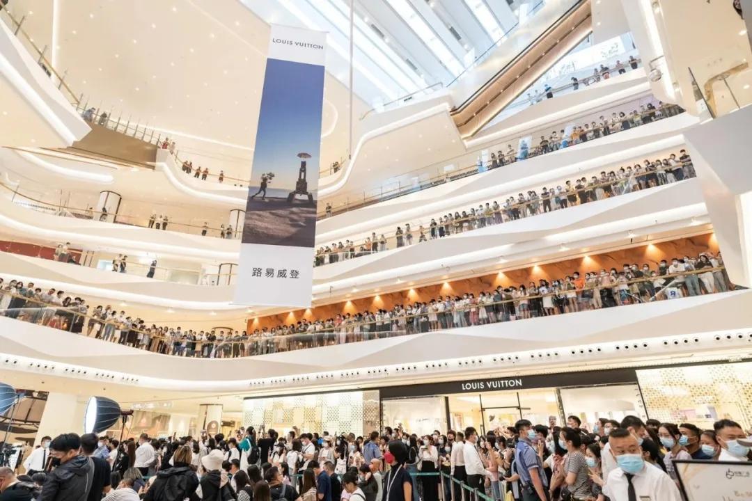 武汉恒隆广场奢侈品牌,武汉恒隆广场算顶级广场吗