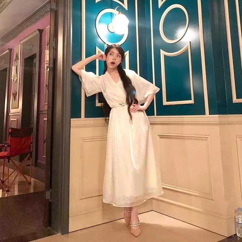 孔孝真同款衬衫豹纹绿色,孔孝真穿搭都是什么品牌