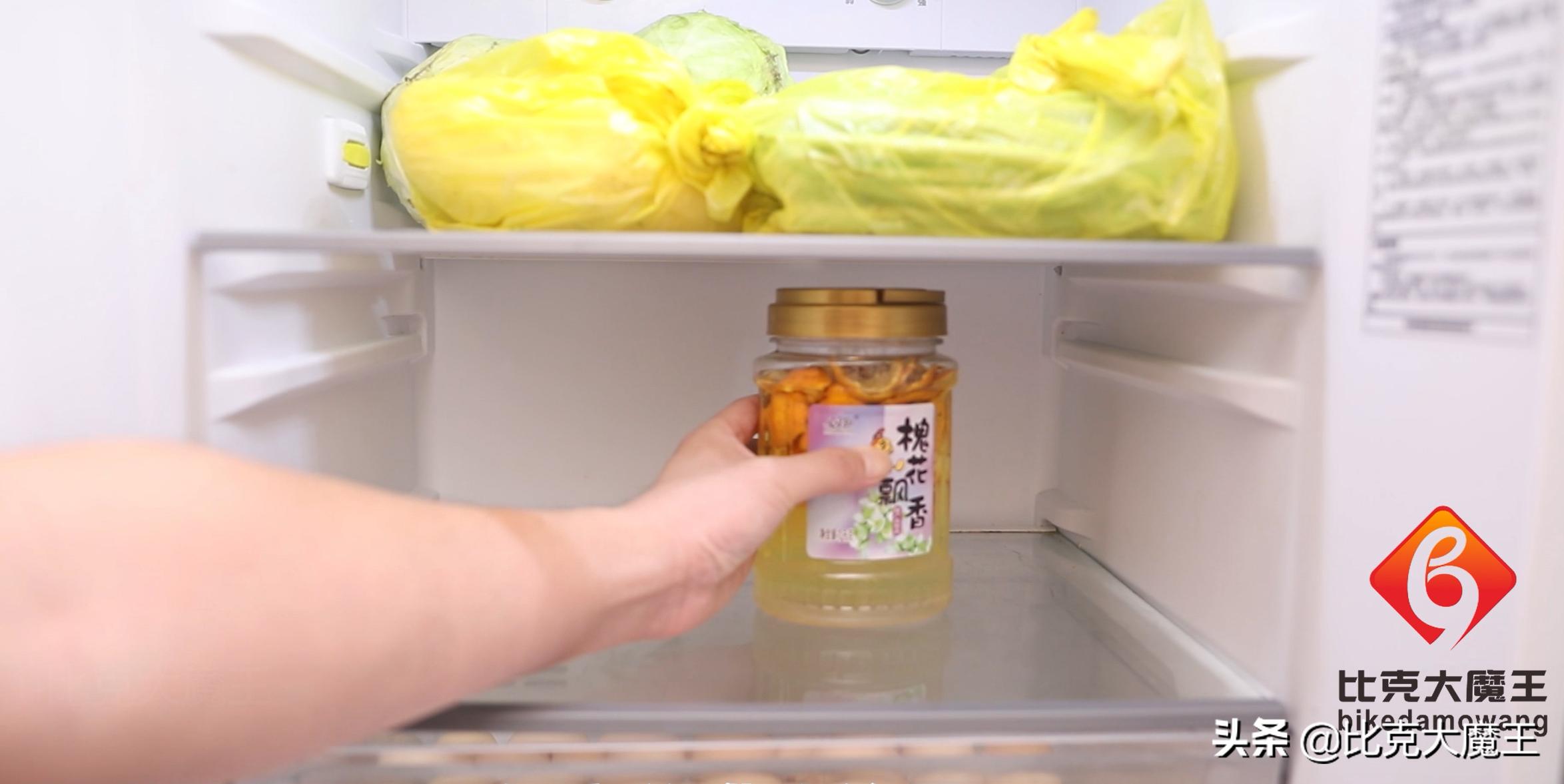 橘子皮能和盐一起用吗,橘子皮泡水时可以加上什么