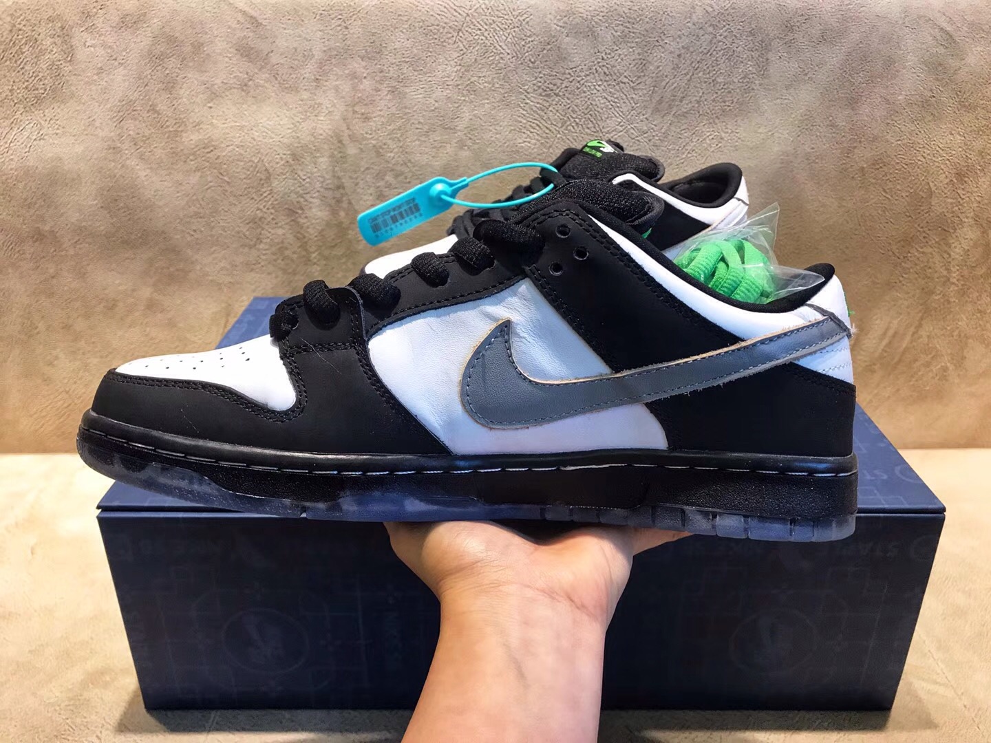 阿迪达斯龙鳞E5,阿迪贝壳头vs耐克aj