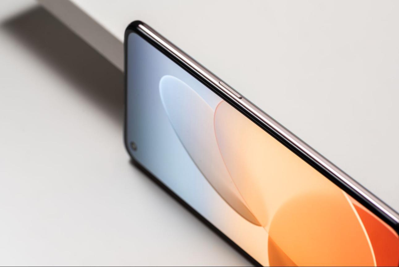 安兔兔好评榜第三！绿哥带你探寻OPPOK9为何有如此实力