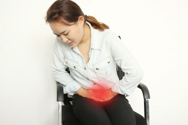 月经期间来大姨妈量少怎么办,月经量少时间短是什么原因呢