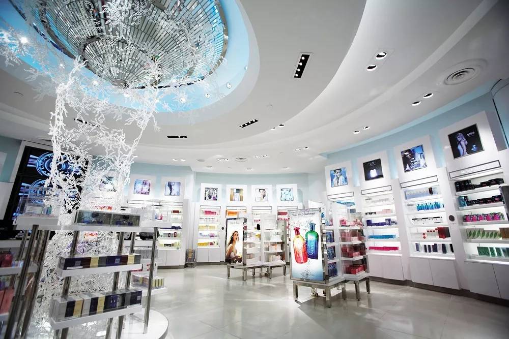 出国带东西回来要缴税吗,出国帮人带东西的后果