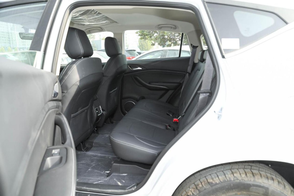 实话实说家用代步开这三款suv就行,15万想买大空间家用suv这几款真香