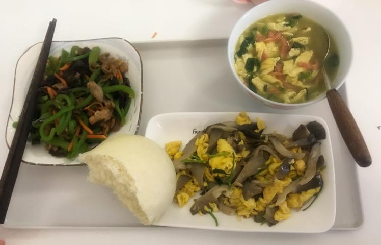 作为一枚妊糖高产妇，月子里这样吃，吃出心得，记录一下菜谱