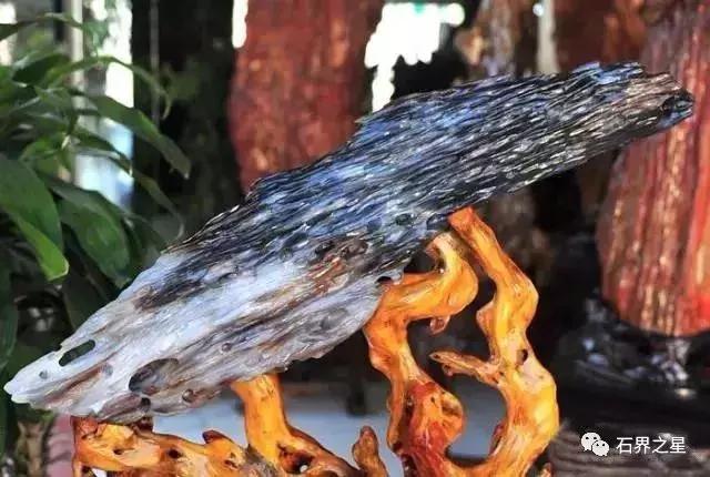 世上最惊艳的木头,世界上最漂亮的红色木头