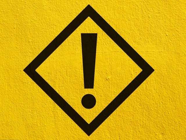 突然倒地抽搐口吐白沫是什么症状,突然四肢抽搐口吐白沫神志不清