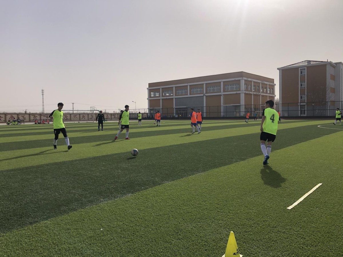 逐梦绿茵全面发展让足球为成长“赋能”
