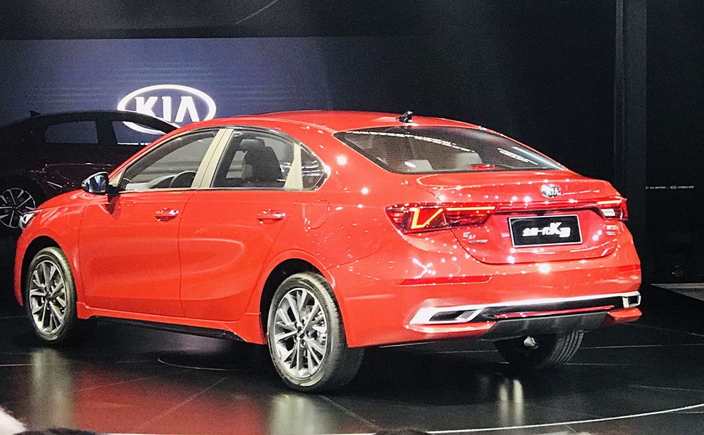 雪佛兰科沃兹和起亚k3哪个省油,17起亚k3和17年科沃兹哪个好