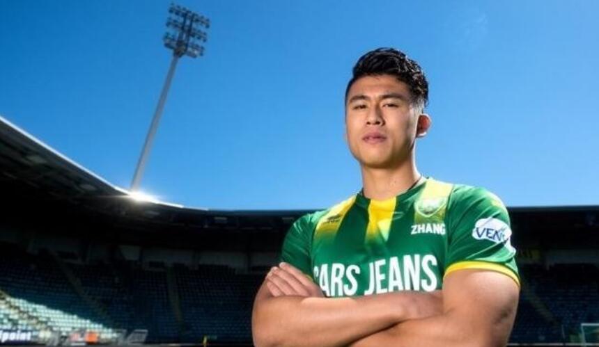 够拼！一场3-2给出留洋逆袭方程式，23岁炸子鸡一战征服主帅