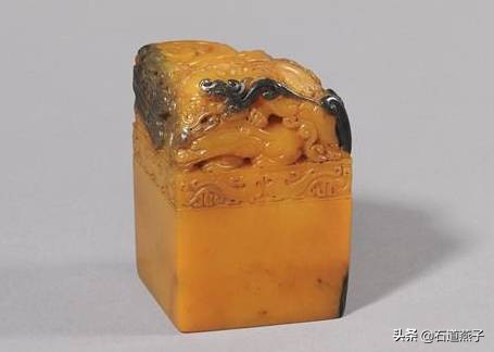 天价田黄石拍出史上最贵价格,田黄石每克3万真假田黄