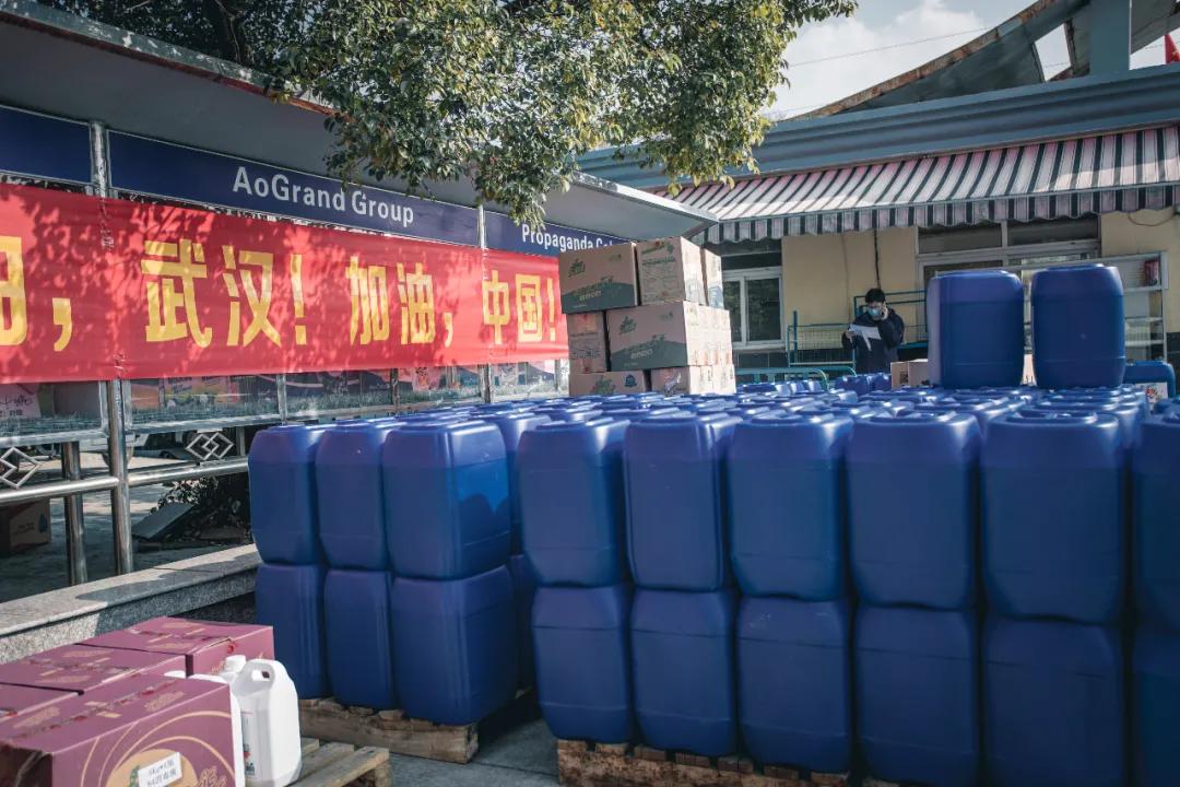 爱心传递寒冬送温暖活动圆满结束,开展春节送温暖送爱心活动