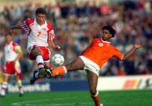 里杰卡尔德实况足球最强版本,实况手游里杰卡尔德哪个版本好