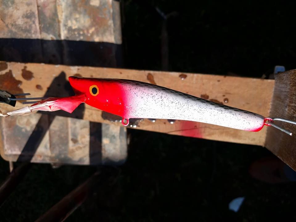 高手果然在民间，牛人不舍得买路亚鱼饵竟自己做，这手艺绝了