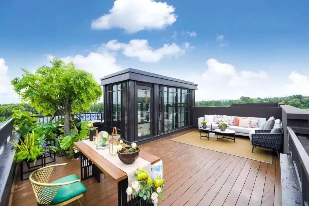 别再见女的就喊美女,见房子就称豪宅,盘一盘上海真正豪宅产品系