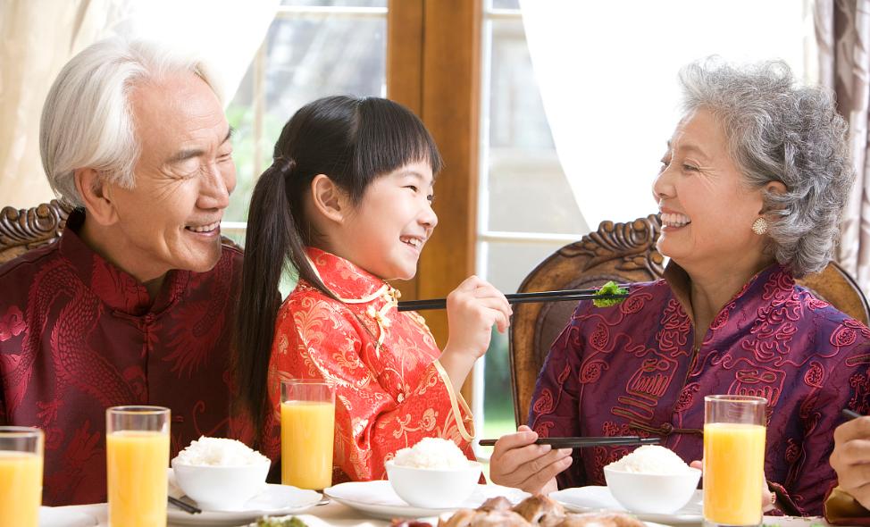 新鲜松茸怎么吃这些吃法值得一试,新鲜松茸清洗后吸水量大保存方法