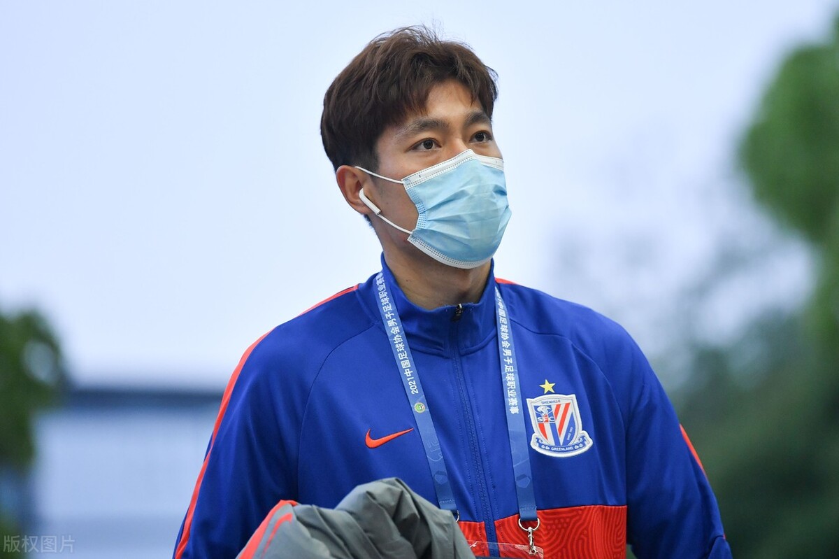 李铁评价申花8:1,李铁替高准翼出头