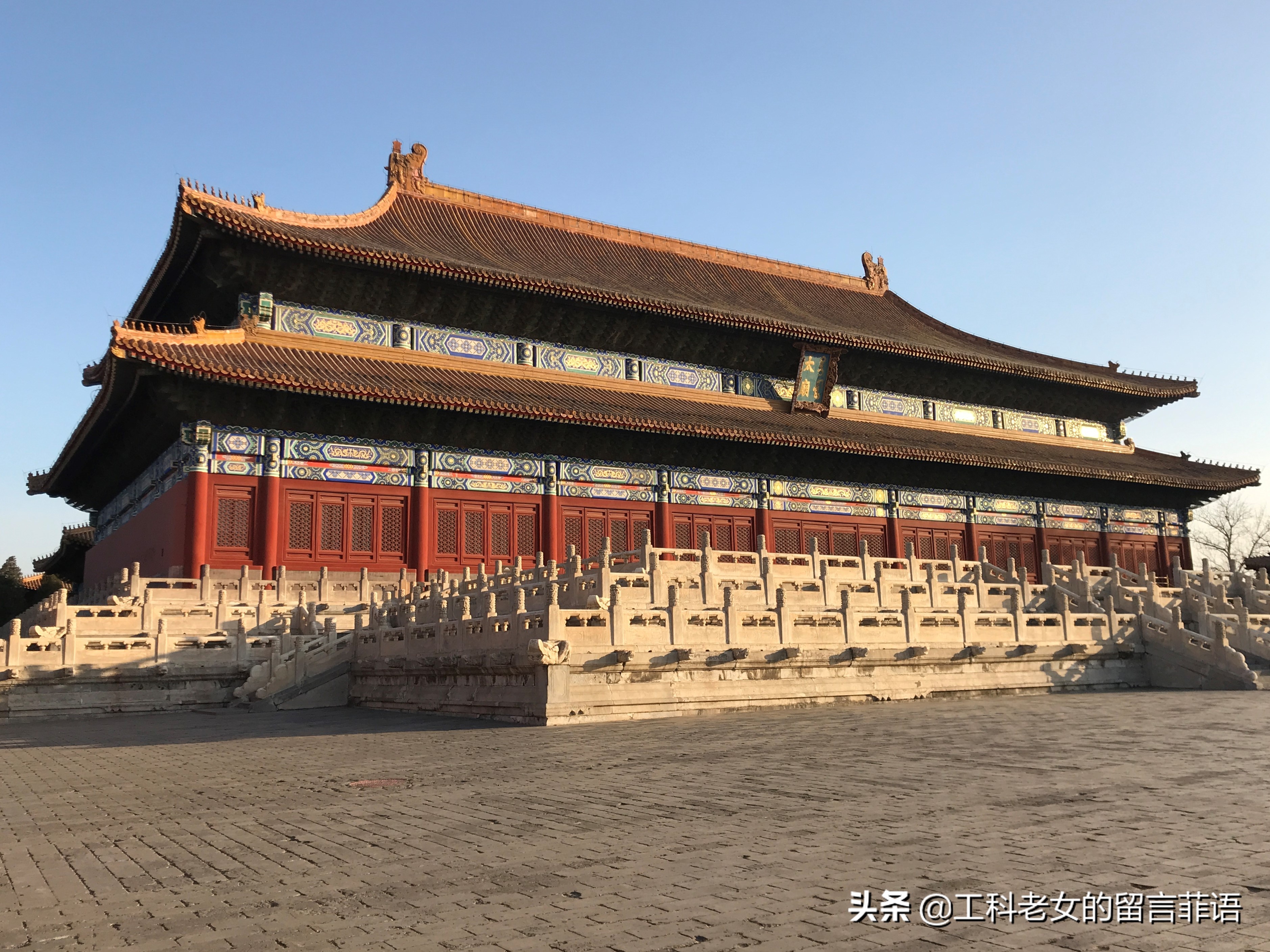 比太和殿更大的寺庙,太庙和太和殿对比图