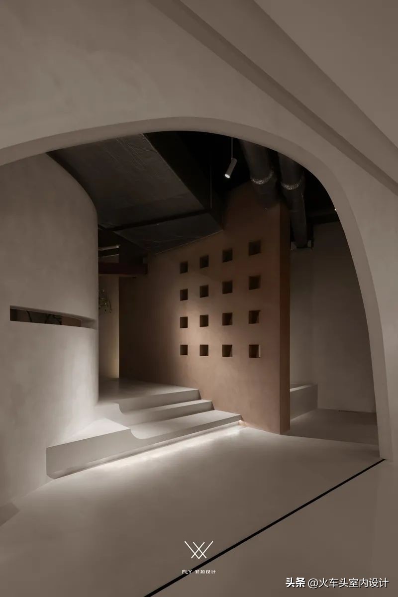 鑿叉媺璁捐瑁呴グ,鑿叉媺璁捐鐩存挱