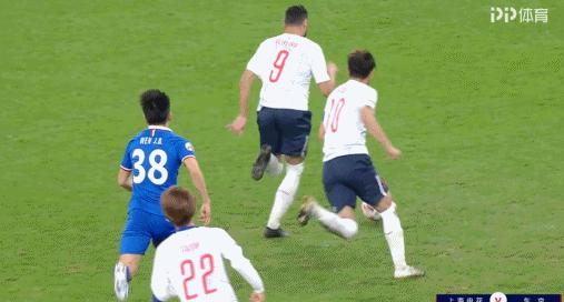 感谢裁判给了南帝上位的机会，哈日族吹捧的干净足球也未看到