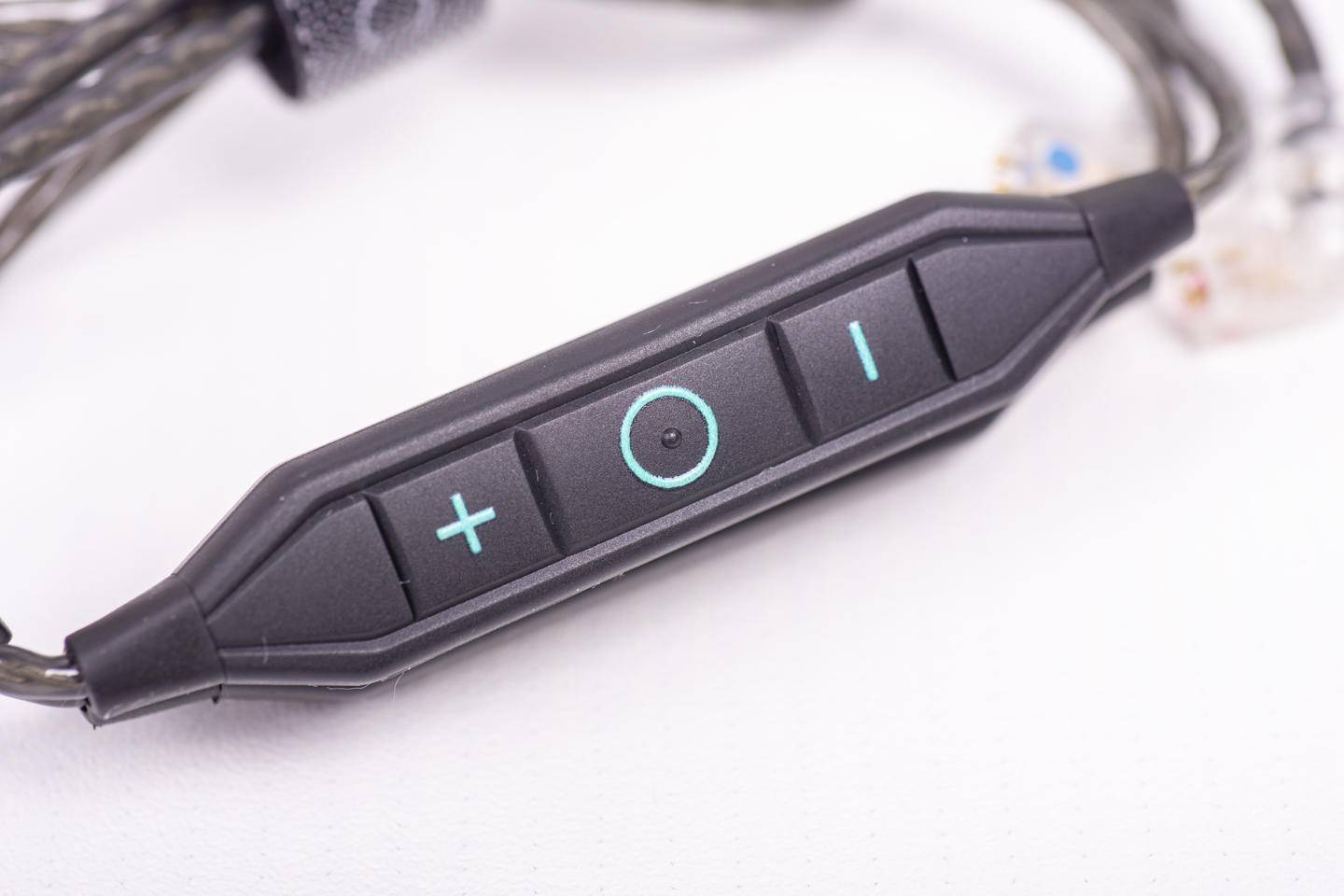 1300元入手圈铁耳机，是否智商税还看Beta送上评测