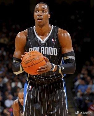 单赛季场均10+罚球次数排行,单赛季命中500个罚球