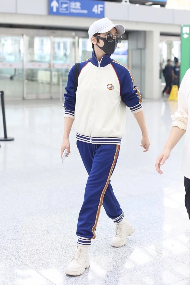 吴京看不上谢楠,吴京谢楠最新发型