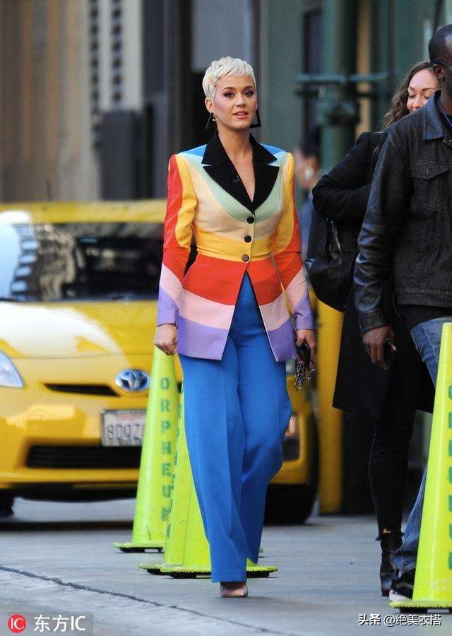 穿衣搭配女时尚博主,短大衣的搭配时尚博主