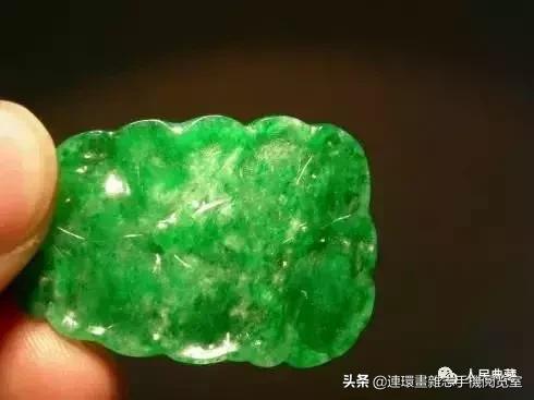 翡翠的品种等级与价格,翡翠绿色品种图片大全