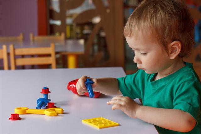 3岁宝宝突然变得不听话、胡搅蛮缠？别让带娃的妈妈来“背锅”