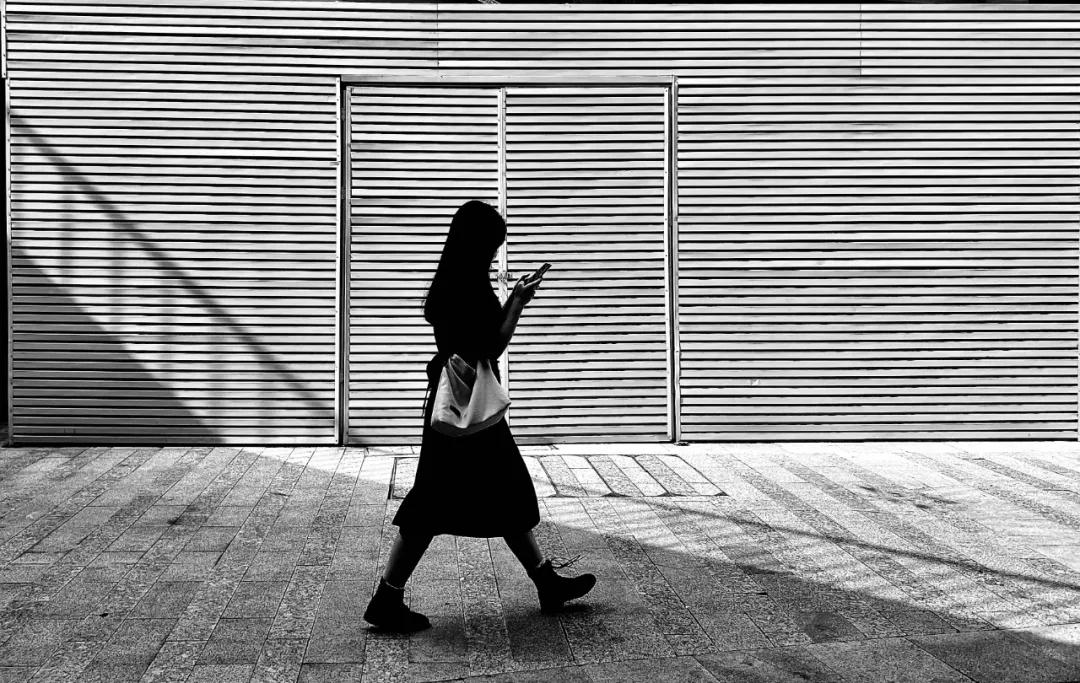 怎么拍出好看的黑白照片,怎么拍出有质感的黑白照