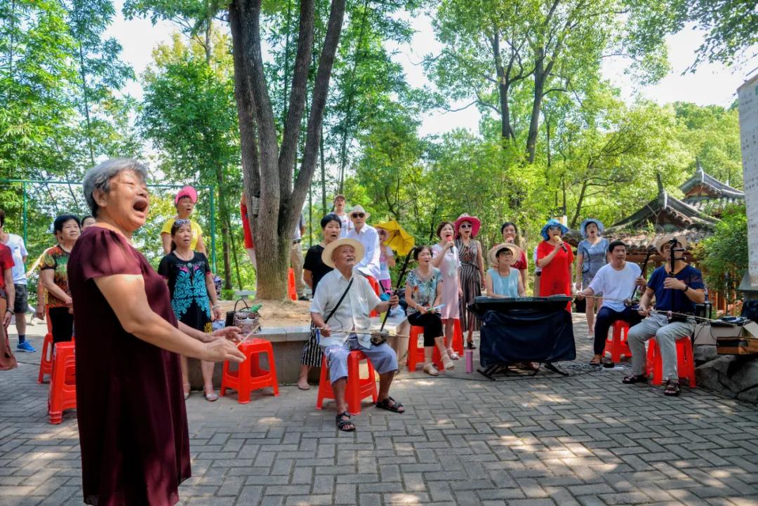 走向我们的小康生活微电影,走向我们的小康生活中国画