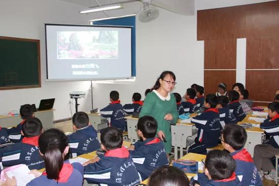 写作课怎么评价学生作文,如何在课堂教学中实施多元化评价