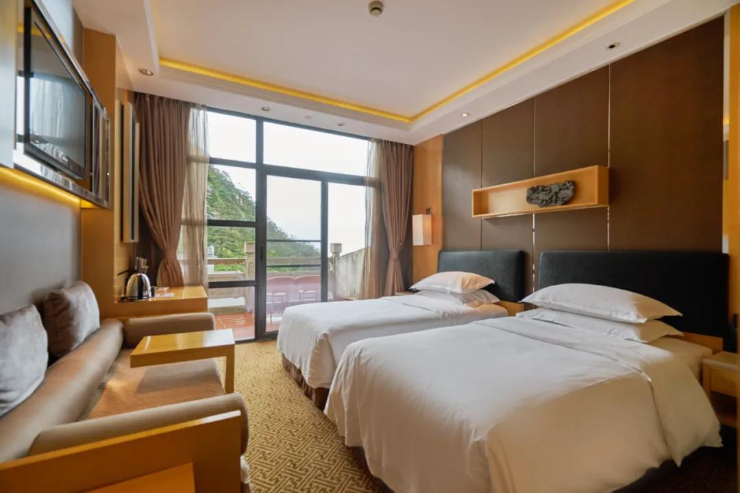 黄山秋季旅游攻略必备品,黄山风景区自由行旅游攻略