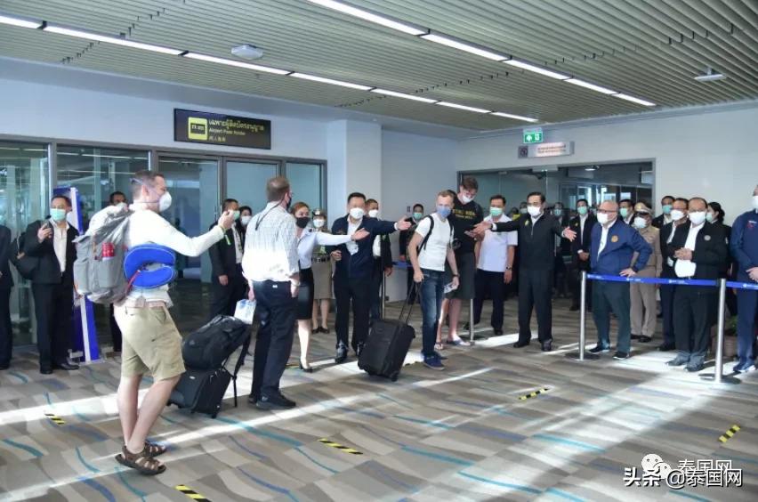 普吉五千多阳性！当局：为了百亿旅业创收，患者自己在家隔离就好