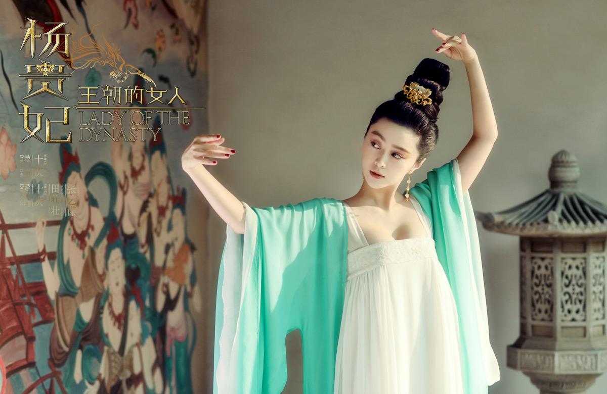 古代女子怎么用胭脂,古代美女化妆用的胭脂