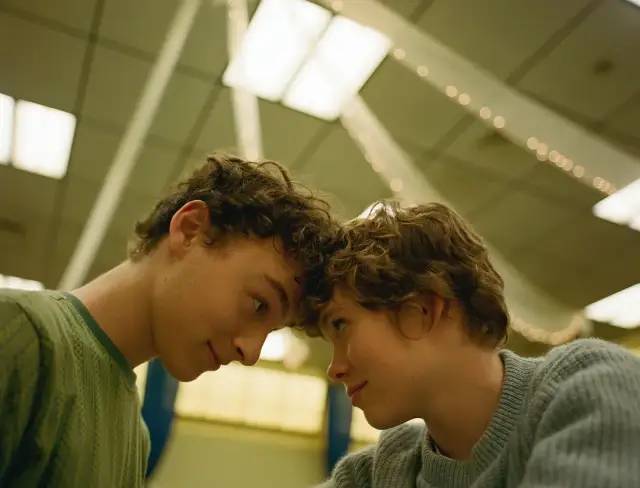 丧X燃X萌，集齐当下最火元素的青春剧，想不爆都难