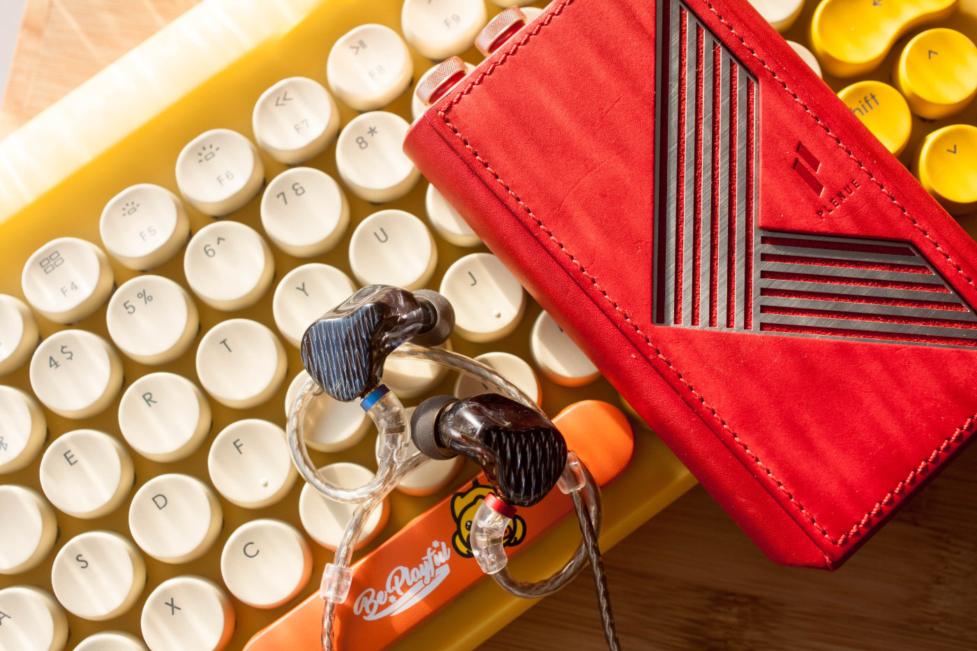 指标爆表的新旗舰声音强悍无敌COWON爱欧迪PL*放播**器