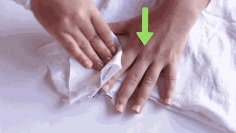 洗衣机衣服染色怎么洗掉妙招,红色的衣服染色怎么洗掉妙招