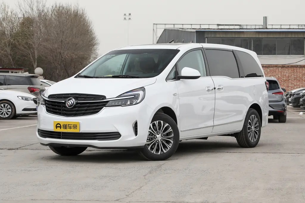 别克gl8冷车启动异响,别克gl8踩油门有异响滋滋声