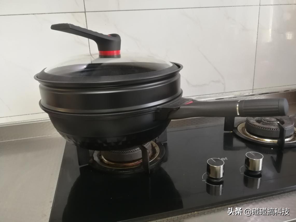 干饭人专用锅——帝伯朗灵感系列钛钻不粘锅