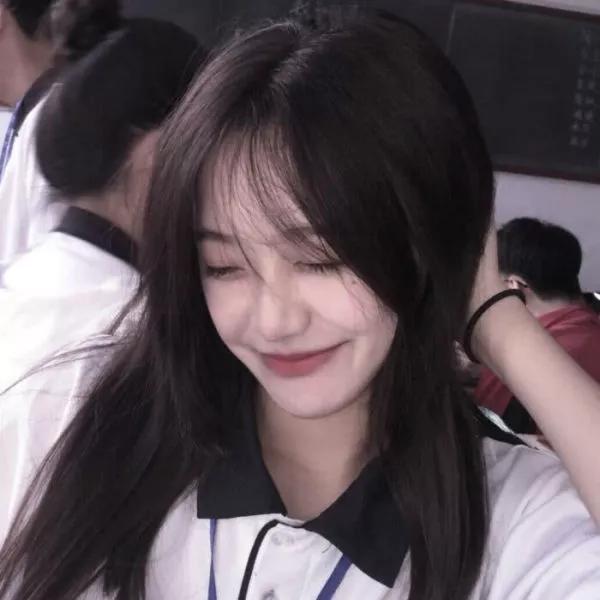 鼻子上黑头怎么改善,女生鼻子上有黑头怎么办