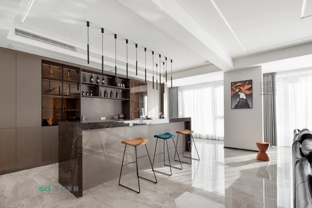 白茶依山傍水,白茶阳光房