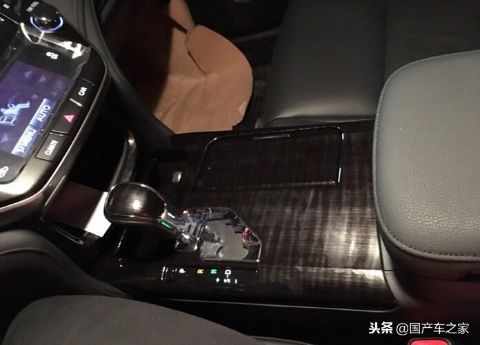 赶上末班车,皇冠和亚洲龙哪个更值得买