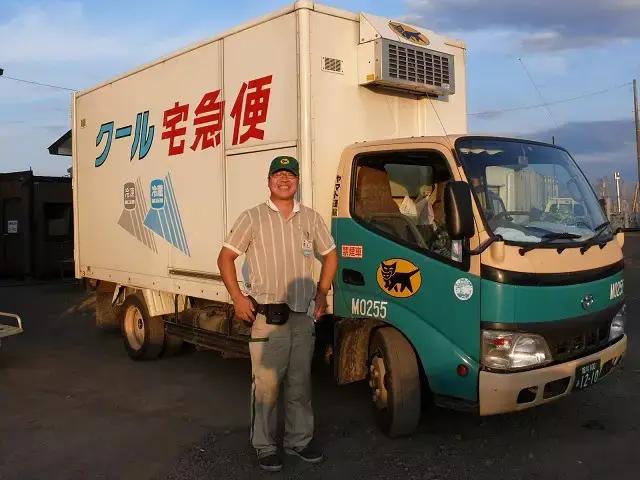 日本女快递员工作一天,日本快递女员工